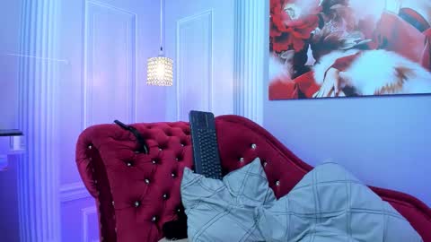 Megan online show from 10-08-25, 11:19