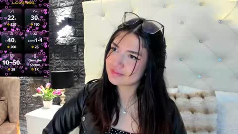     online show from 01-25-25, 11:44