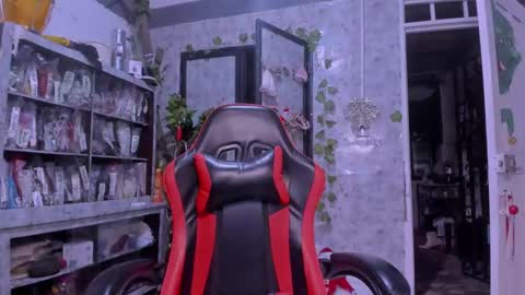 megan grace 20 online show from 12-10-24, 12:05