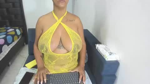 Snapshot of megan_greyxx chatting on 01-11-25, 12:07 megan_greyxx online show from 01-11-25, 12:07