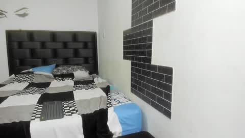 Snapshot of megan_greyxx chatting on 09-24-25, 01:03 megan_greyxx online show from 09-24-25, 01:03