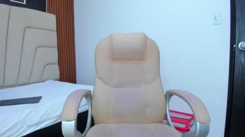 Megan online show from 02-07-26, 03:32