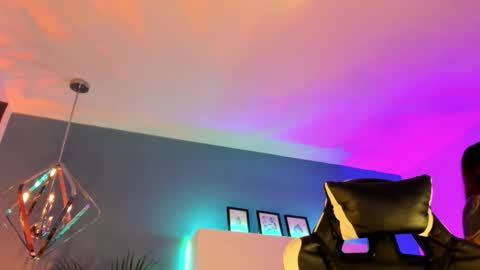    online show from 09-13-25, 02:33