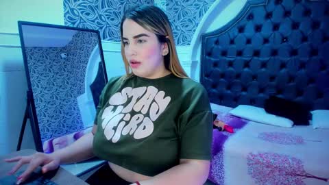 Snapshot of megan_jall chatting on 11-25-25, 10:59 megan_jall online show from 11-25-25, 10:59