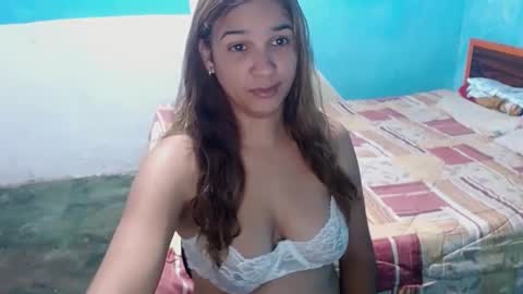 Snapshot of megan_little_ chatting on 12-14-24, 06:09 amanda online show from 12-14-24, 06:09