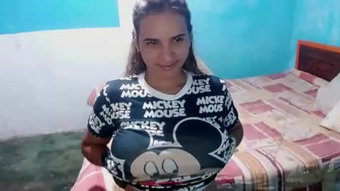 Snapshot of megan_little_ chatting on 12-16-24, 02:25 amanda online show from 12-16-24, 02:25