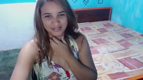 Snapshot of megan_little_ chatting on 12-20-24, 11:58 amanda online show from 12-20-24, 11:58