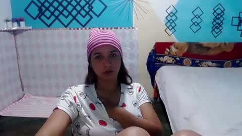 Snapshot of megan_little_ chatting on 01-30-25, 01:55 amanda online show from 01-30-25, 01:55