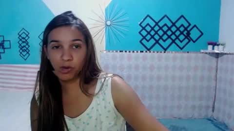 Snapshot of megan_little_ chatting on 02-11-25, 11:22 amanda online show from 02-11-25, 11:22