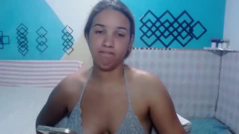 Snapshot of megan_little_ chatting on 02-28-25, 06:41 amanda online show from 02-28-25, 06:41