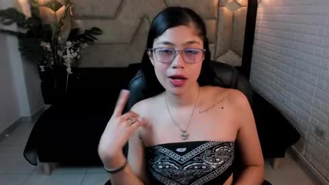 Megan Love online show from 05-10-26, 01:49