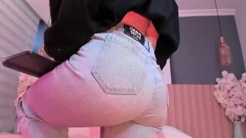     online show from 02-12-25, 12:01