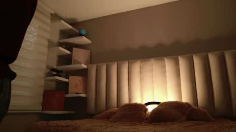     online show from 10-07-25, 12:02