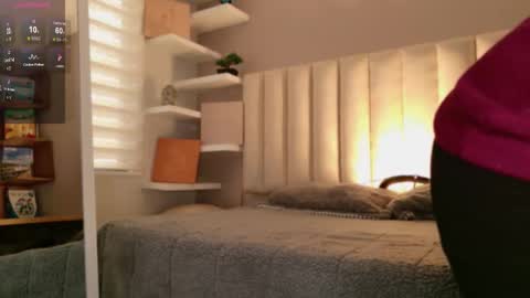     online show from 10-21-25, 12:06