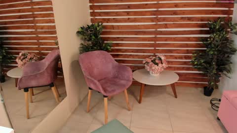 Snapshot of megan_raiin chatting on 01-25-25, 05:07 megan_raiin online show from 01-25-25, 05:07