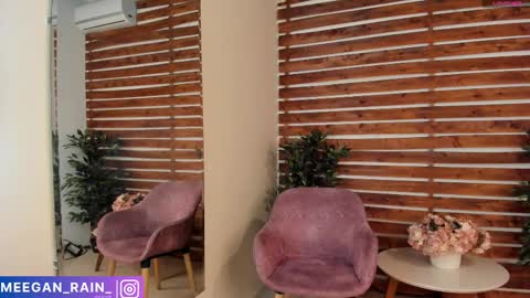 Snapshot of megan_raiin chatting on 03-11-25, 06:43 megan_raiin online show from 03-11-25, 06:43