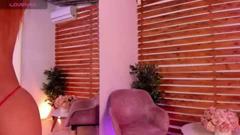 Snapshot of megan_raiin chatting on 09-10-25, 08:58 megan_raiin online show from 09-10-25, 08:58