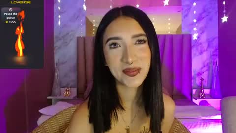 Snapshot of megan_saint chatting on 07-08-26, 01:48 megan_saint online show from 07-08-26, 01:48
