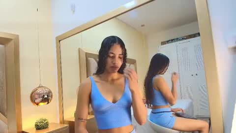 Snapshot of megan_siner chatting on 11-10-25, 12:26 Megan Siner online show from 11-10-25, 12:26