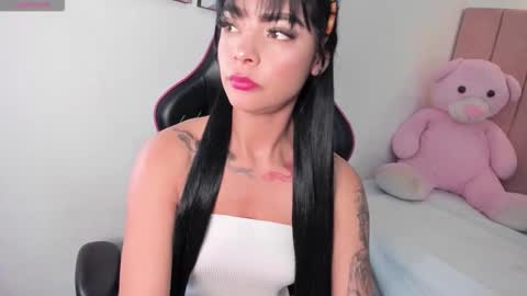 Snapshot of megan_sofiaa_ chatting on 02-10-26, 12:09 Megan online show from 02-10-26, 12:09