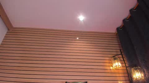 megan_vixenx online show from 04-14-26, 04:07