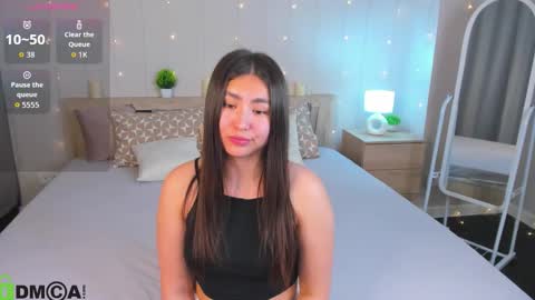 Snapshot of megan_williamms chatting on 10-01-25, 09:15 Megan online show from 10-01-25, 09:15