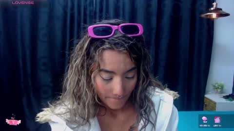 M E G A N   online show from 12-18-24, 07:52