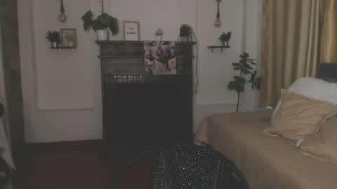 Snapshot of meganadriels96 chatting on 07-06-26, 07:27 M E G A N online show from 07-06-26, 07:27