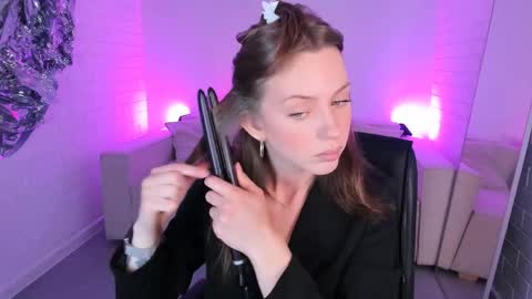 Megan online show from 06-04-26, 05:46