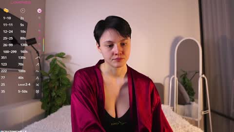 Michelle online show from 02-08-25, 05:08