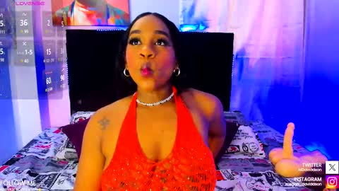 Snapshot of megandavidson chatting on 03-09-25, 06:11 Kim online show from 03-09-25, 06:11