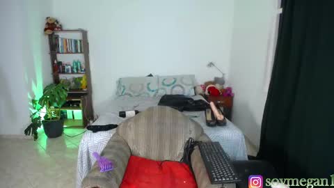 megan online show from 12-14-25, 01:55