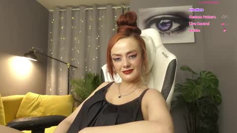 MeganieX online show from 12-05-25, 02:53