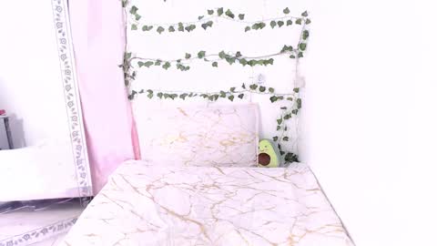 MEGAN online show from 09-30-25, 11:10