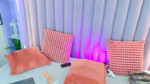 Snapshot of meganlovee__ chatting on 06-29-26, 02:51 MEGAN online show from 06-29-26, 02:51