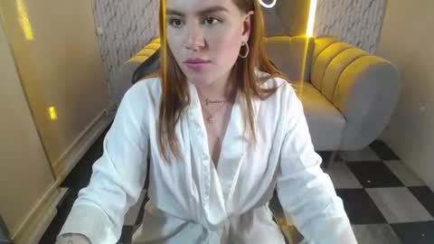 Snapshot of megann_b chatting on 07-10-26, 03:33 megann_b online show from 07-10-26, 03:33
