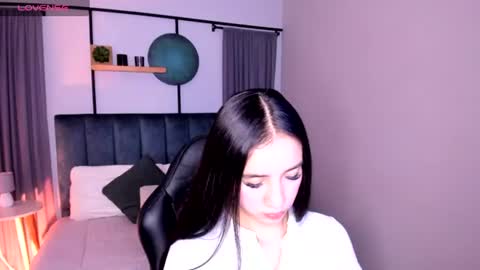 Snapshot of megann_blaze chatting on 07-02-26, 04:24 Megan online show from 07-02-26, 04:24