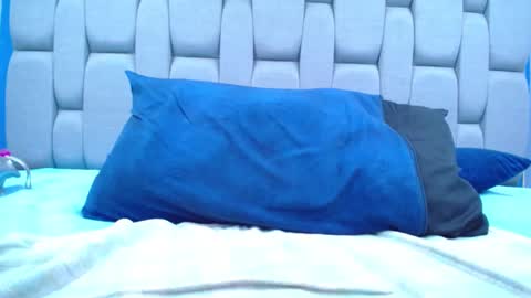 Megan online show from 12-21-24, 07:06