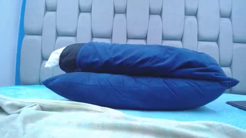 Megan online show from 12-28-24, 12:04