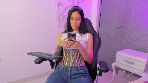 Megan Presley online show from 05-18-26, 06:08