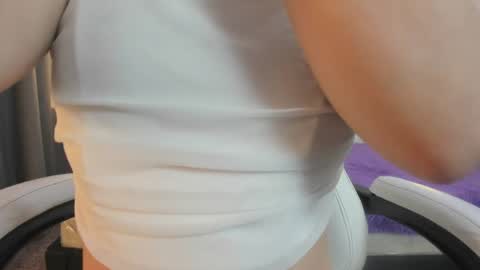 Snapshot of meganqueen2 chatting on 07-04-26, 12:22 Megan Queen online show from 07-04-26, 12:22