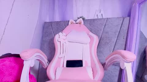 Megan online show from 03-27-26, 01:44