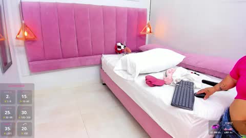 Megan  online show from 10-13-25, 07:14