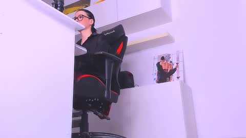 Snapshot of meganstones chatting on 01-15-25, 10:02 Megan online show from 01-15-25, 10:02