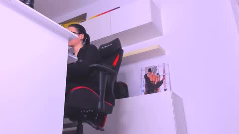 Snapshot of meganstones chatting on 01-21-25, 11:02 Megan online show from 01-21-25, 11:02