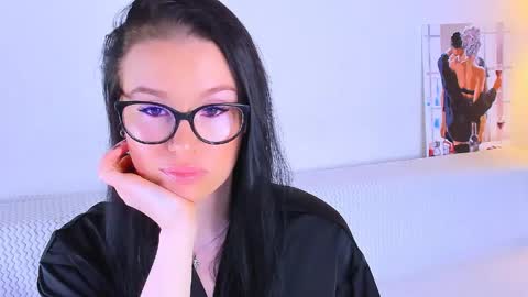 Snapshot of meganstones chatting on 05-06-26, 06:13 Megan online show from 05-06-26, 06:13