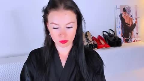 Snapshot of meganstones chatting on 06-25-26, 05:28 Megan online show from 06-25-26, 05:28