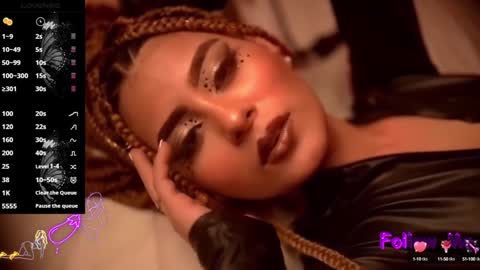 Snapshot of meganwolf1_ chatting on 01-05-25, 08:00 Megan online show from 01-05-25, 08:00