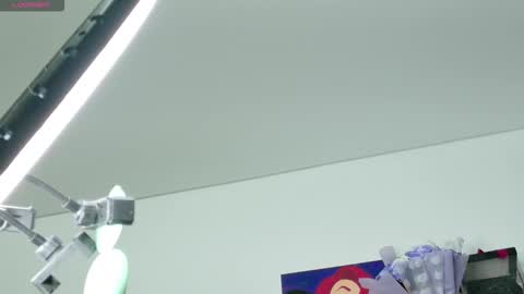 Snapshot of meganwolf1_ chatting on 11-10-25, 10:20 Megan online show from 11-10-25, 10:20