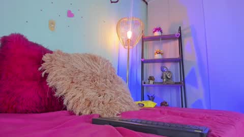 Meggan online show from 01-19-25, 01:21